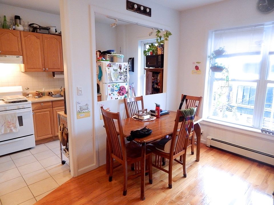 1st image of 376 12th St #2