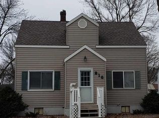 216 Burnside St SW, Sleepy Eye, MN 56085