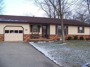 908 Bradley Dr, Olney, IL 62450