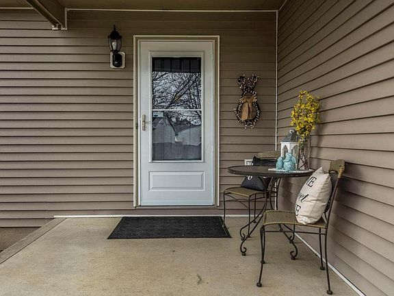 4th image of 4465 Knickel Dr