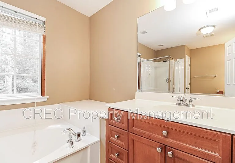 3533 Claremont St — Photo 16