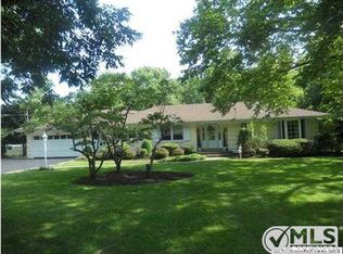 4 Holland Rd, Middle Town, NJ 07748