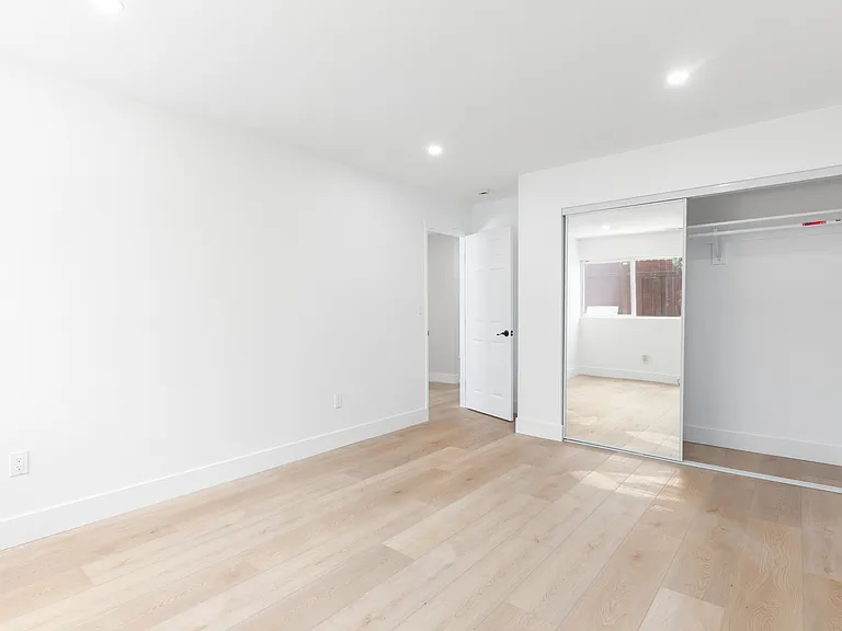 Bedroom 2 - Fits King size