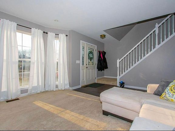 3rd image of 2265 N Blue Grass Ct
