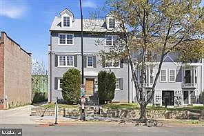1820 Independence Ave SE #1 — Photo 1