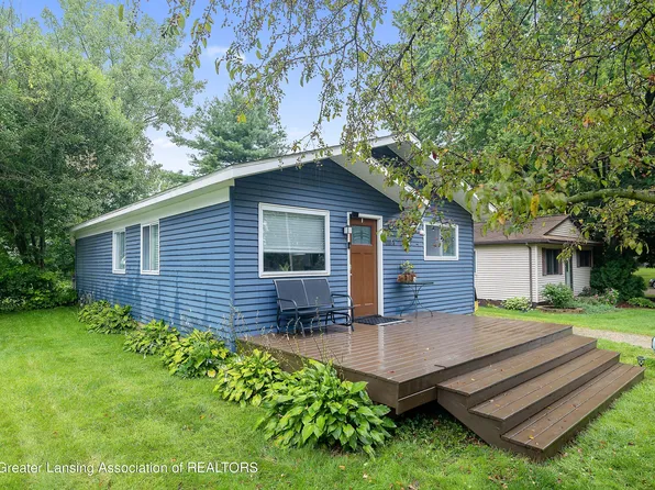 11953 Maxfield Blvd, Hartland, MI 48353