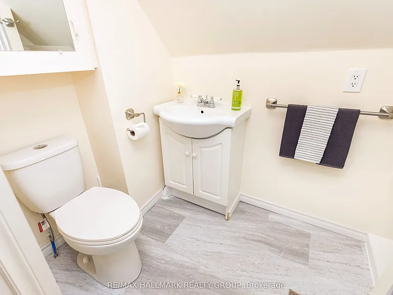 456 Bronson Ave #2 — Photo 14