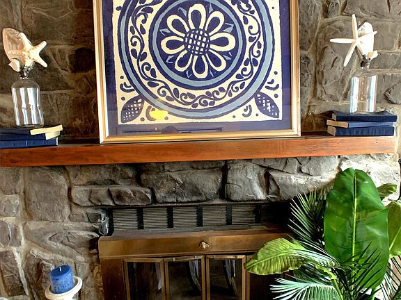 Living Room - Fireplace