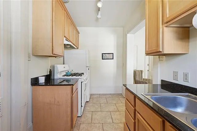 3405 Coliseum St #1 — Photo 8