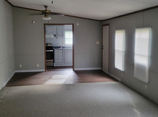 8011 Sue Dr, Ooltewah, TN 37363