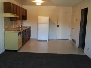 522 York St, Newcastle, WY 82701