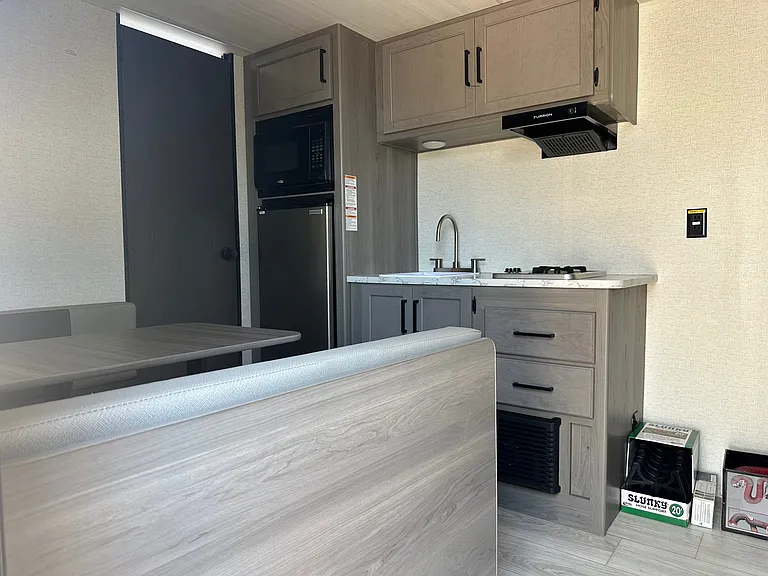 16729 Malibu Dr #12 — Photo 6