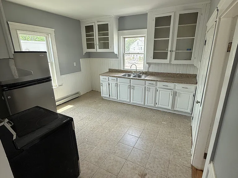 183 Byfield St #2R — Photo 1
