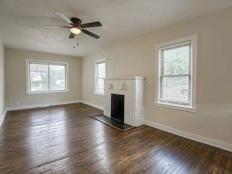 6212 Walrond Ave — Photo 4