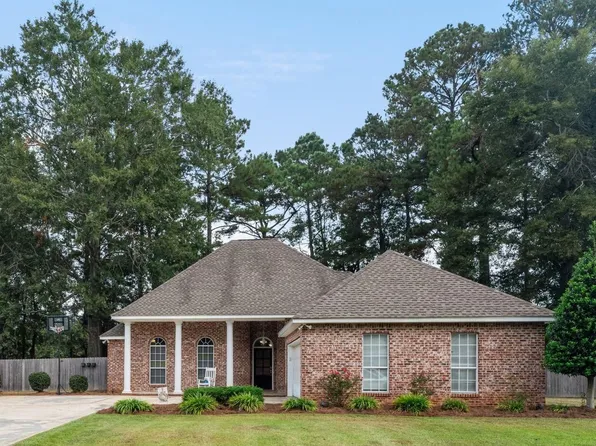 101 Archel St, Petal, MS 39465