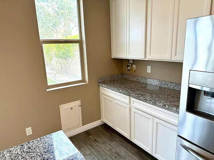 2930 E Sunland Ave — Photo 10