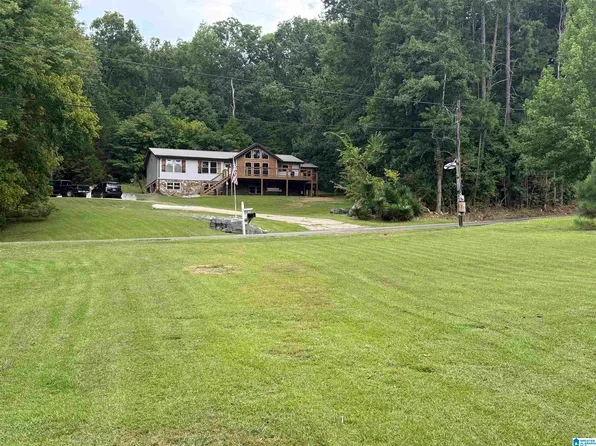 8987 Jade Lake Rd E, Pinson, AL 35126