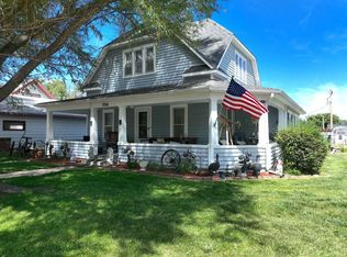 206 W 5th St, Bird City, KS 67731