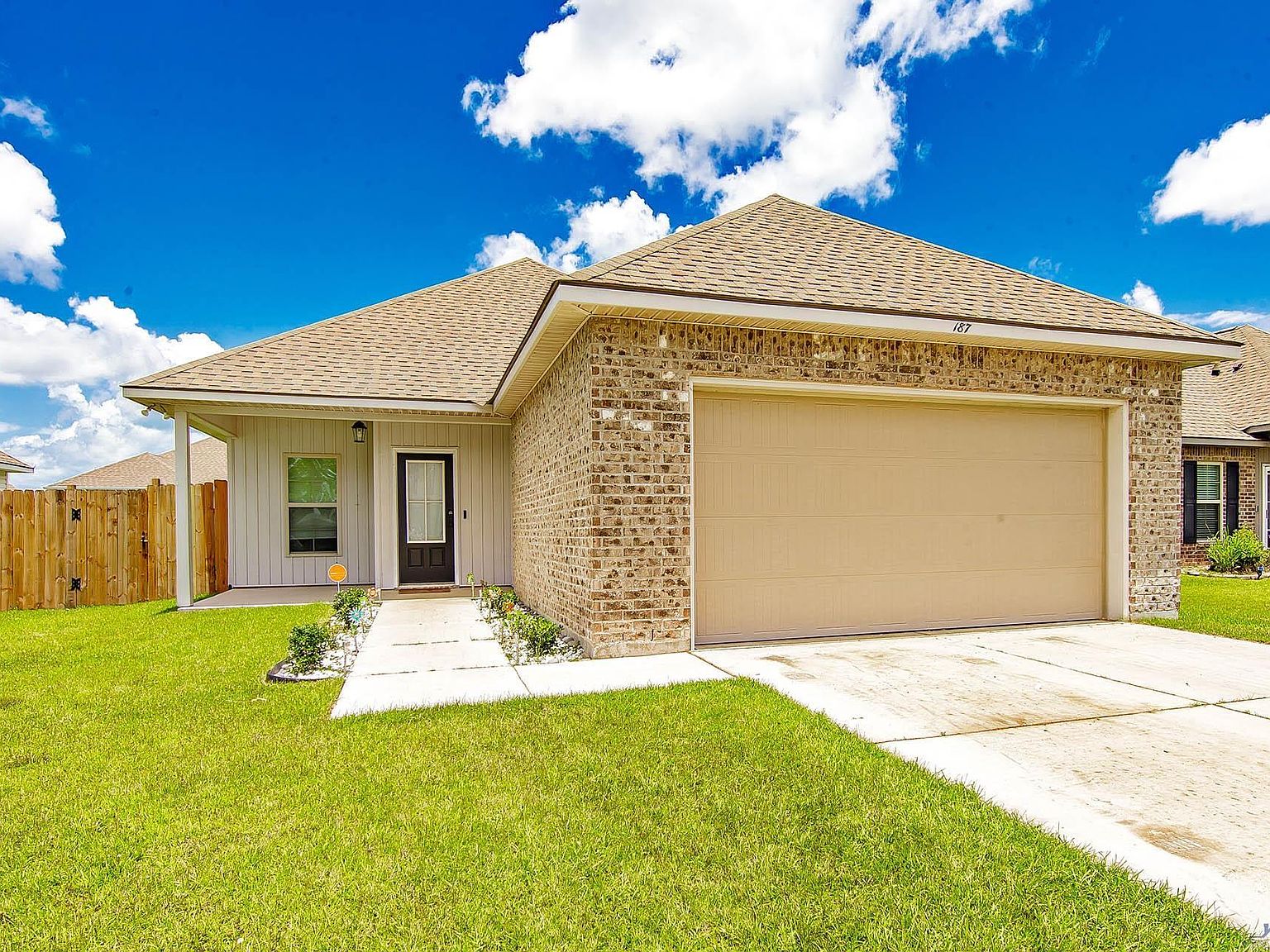 187 Colony Station St, Thibodaux, LA 70301 | Zillow