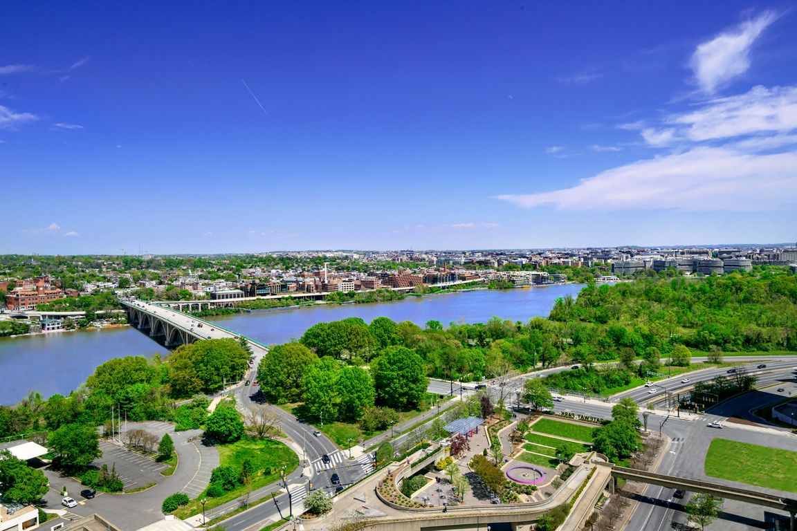 Apartments with Stunning Views
