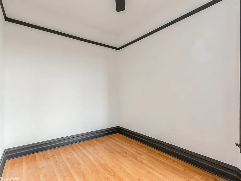 6352 S Ingleside Ave #3 — Photo 10