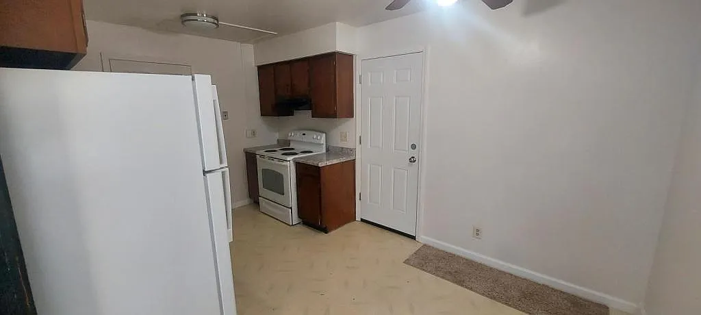 9015 Midway Dr, apt 2 — Photo 4