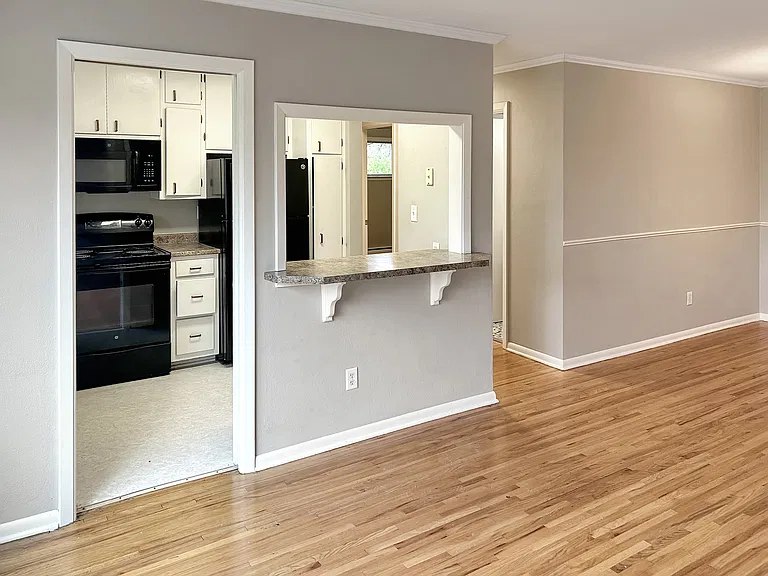Highland Terrace — Photo 45