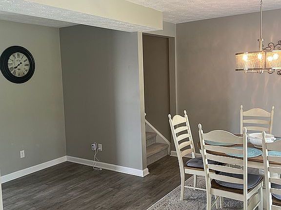 3rd image of 3011 Ironwood Cir