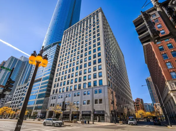 910 S Michigan Ave APT 611, Chicago, IL 60605