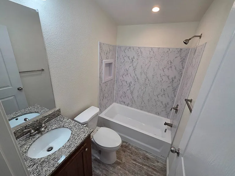 1453 Elizabeth St #98 — Photo 7