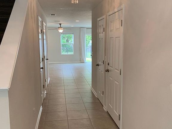 2nd image of 2808 Shangri La Dr
