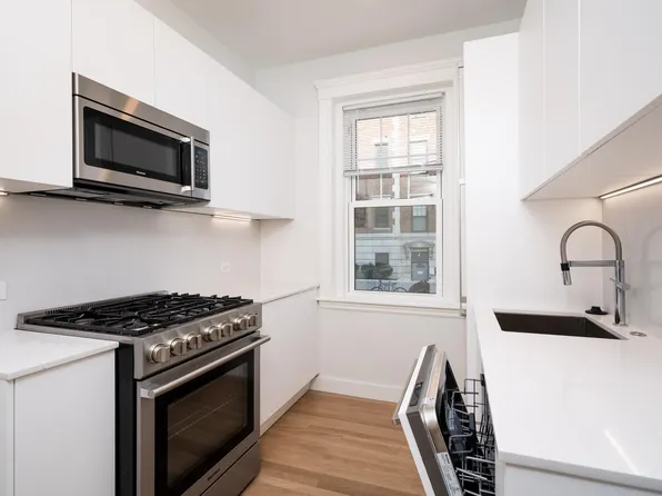 62 Prentiss St #3, Cambridge, MA 02140