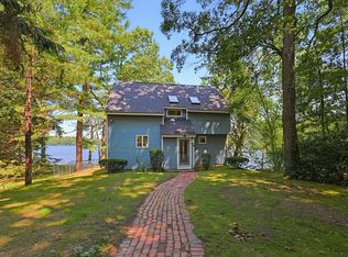 30 Creighton Ave, Foxboro, MA 02035