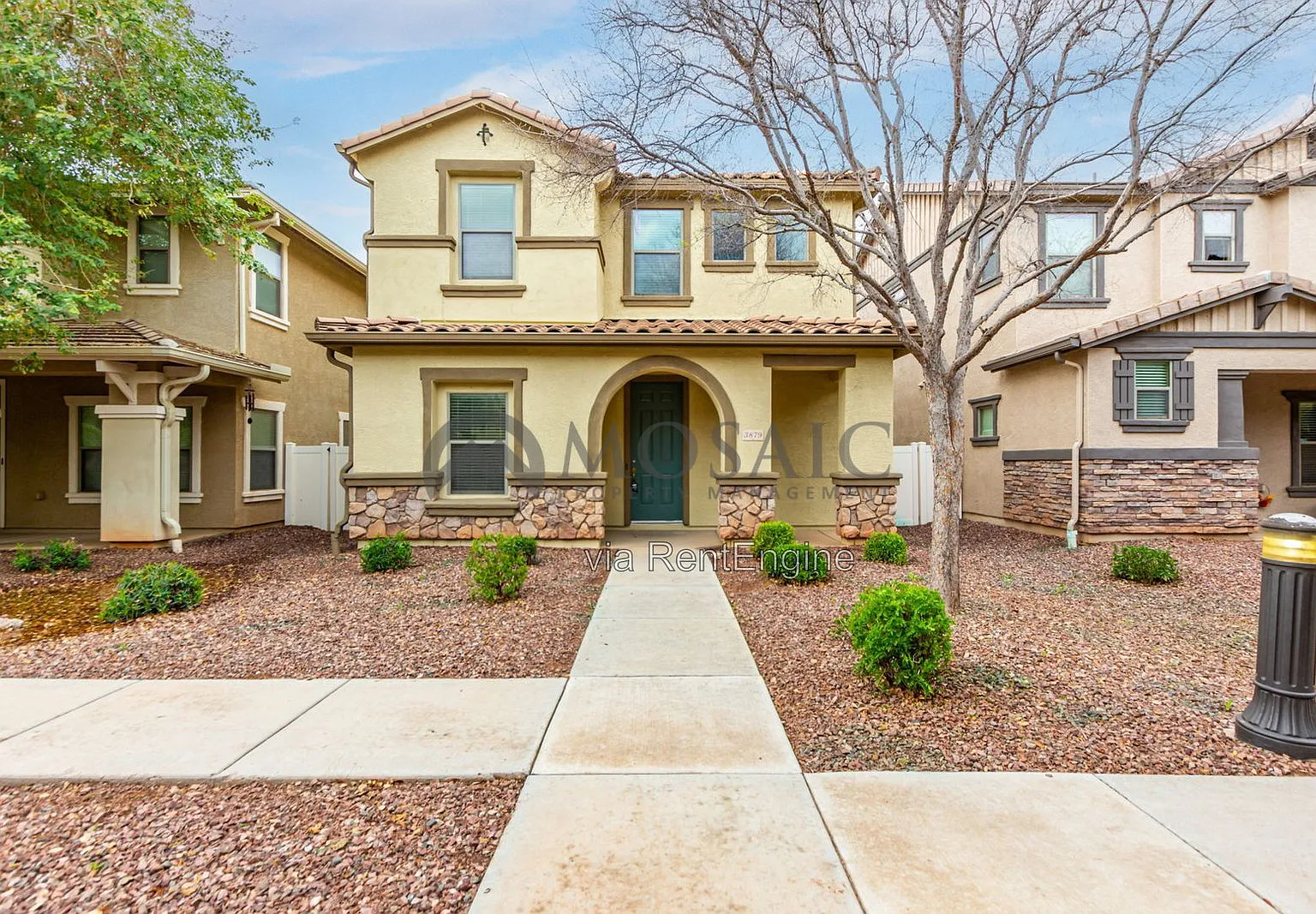 4 bed, 3.0 bath, 2037 sqft, $2,399 — Photo 1