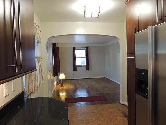Kitchen to living room