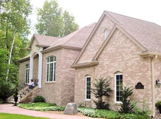 N30W24845 Watertown Rd, Pewaukee, WI 53072