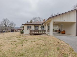12 Rayburn Cir, Bella Vista, AR 72714