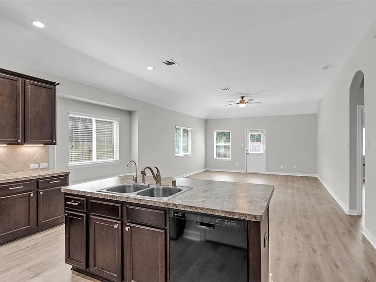 1510 Bella Garden Ct — Photo 7