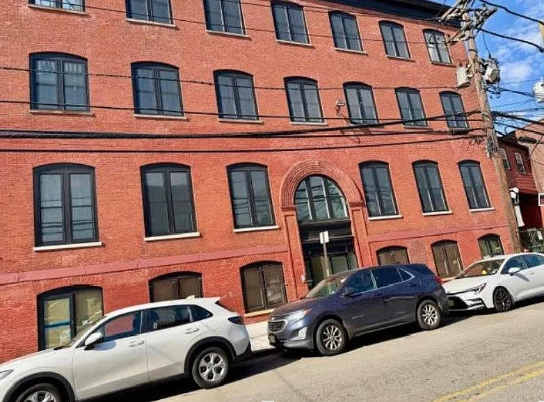 38 Mill St #4