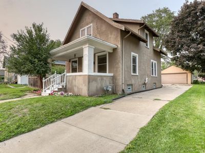 922 Eales Ave, Waukesha, WI, 53186