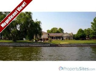925 Padre Ln, Greenwood, IN