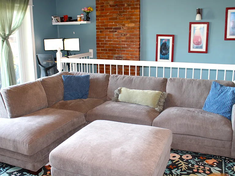 53 Thomas Park #1 — Photo 2