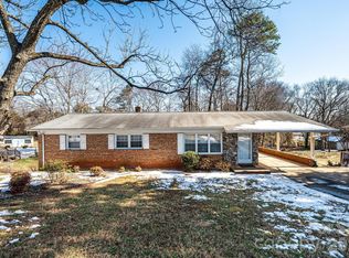 1005 2nd St SE, Conover, NC 28613