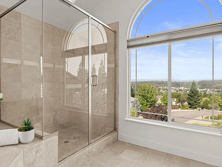 4066 Plateau Cir — Photo 44