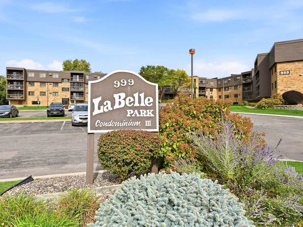 999 41st Ave NE APT 210, Columbia Heights, MN 55421