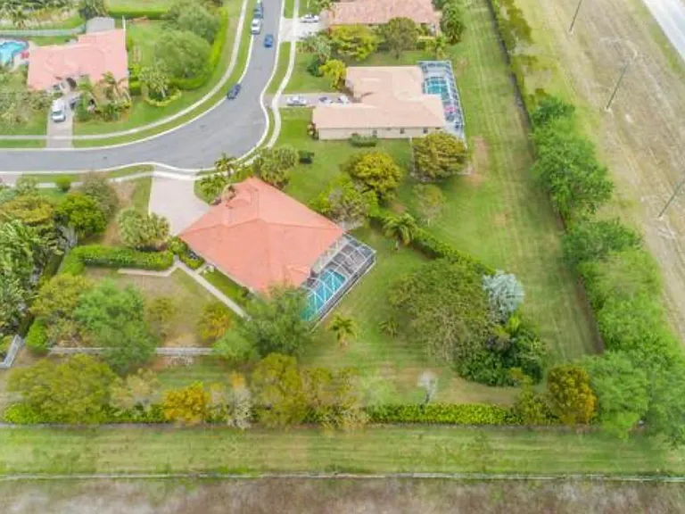 3744 Isles Vista Blvd — Photo 20