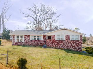 1836 Forest Hill Rd, Maryville, TN 37803