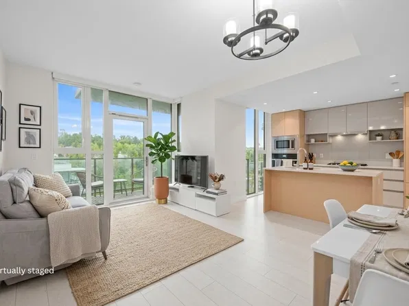 3538 Sawmill Cres #1302, Vancouver, BC V5S 0C1