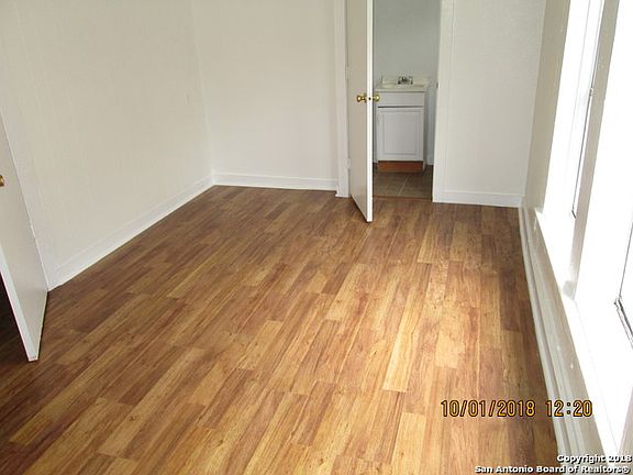 5th image of 1730 W Poplar St APT 2