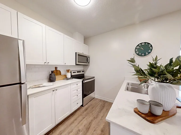 475 King St E — Photo 32